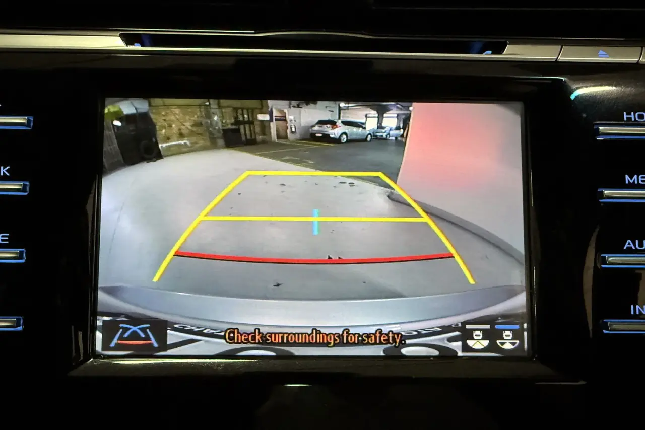 2020 Toyota Camry Gallery Image 18