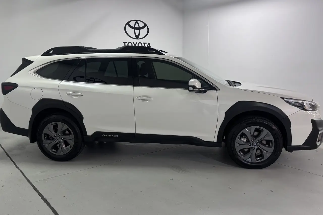 2022 Subaru Outback Gallery Image 4