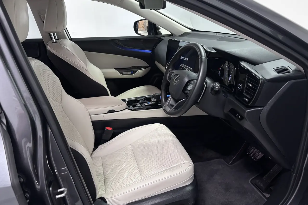 2024 Lexus NX Gallery Image 10