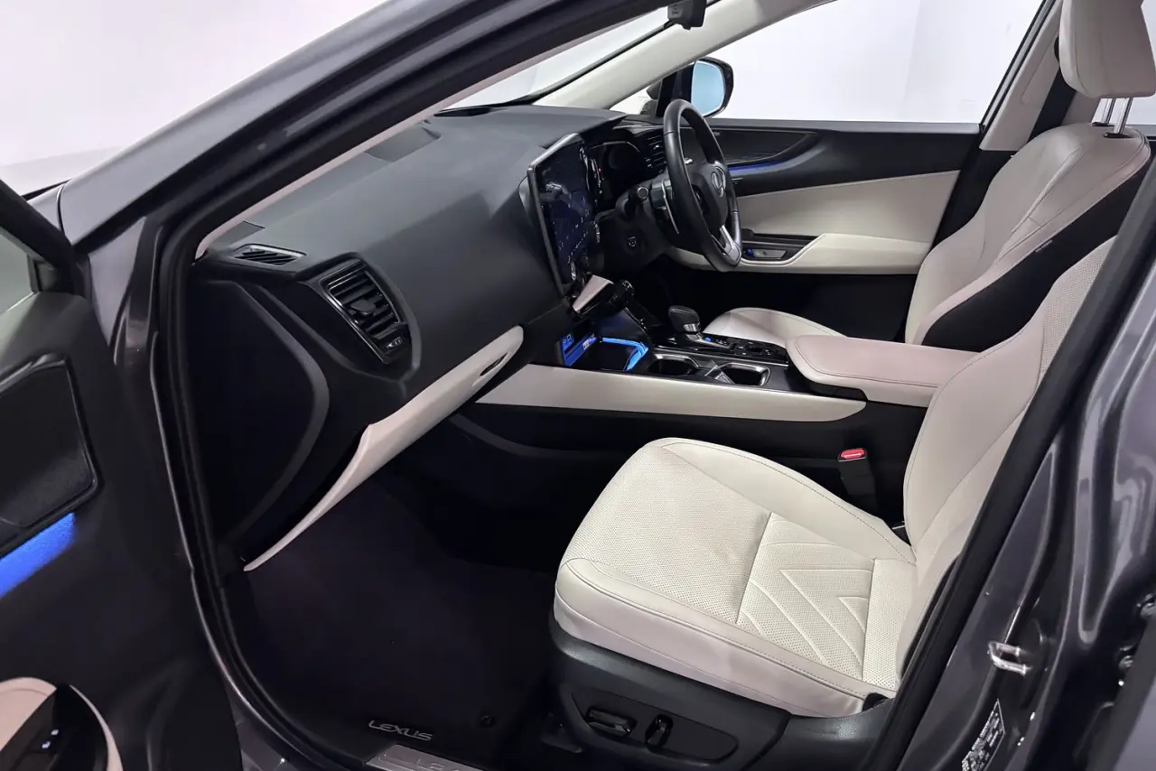 2024 Lexus NX Gallery Image 14