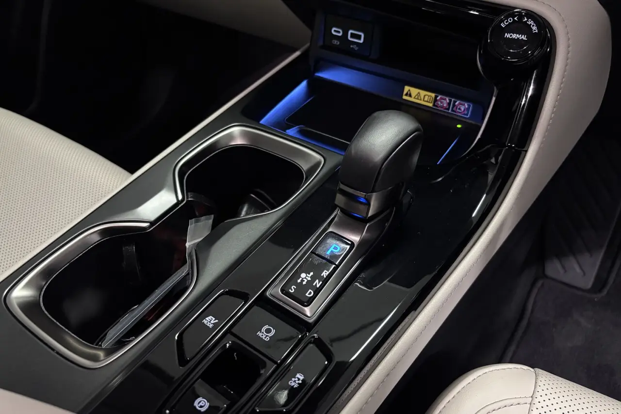 2024 Lexus NX Gallery Image 19
