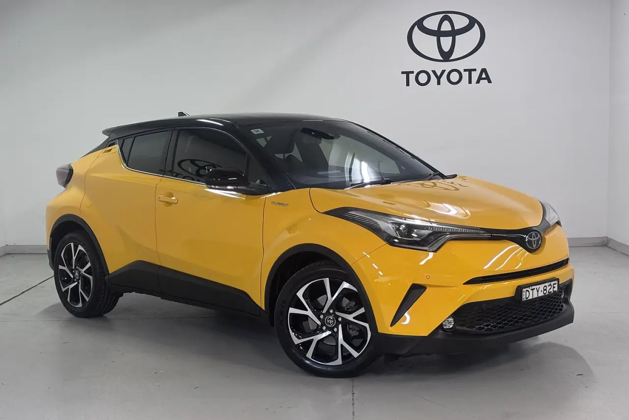 2018 Toyota C-HR Gallery Image 1