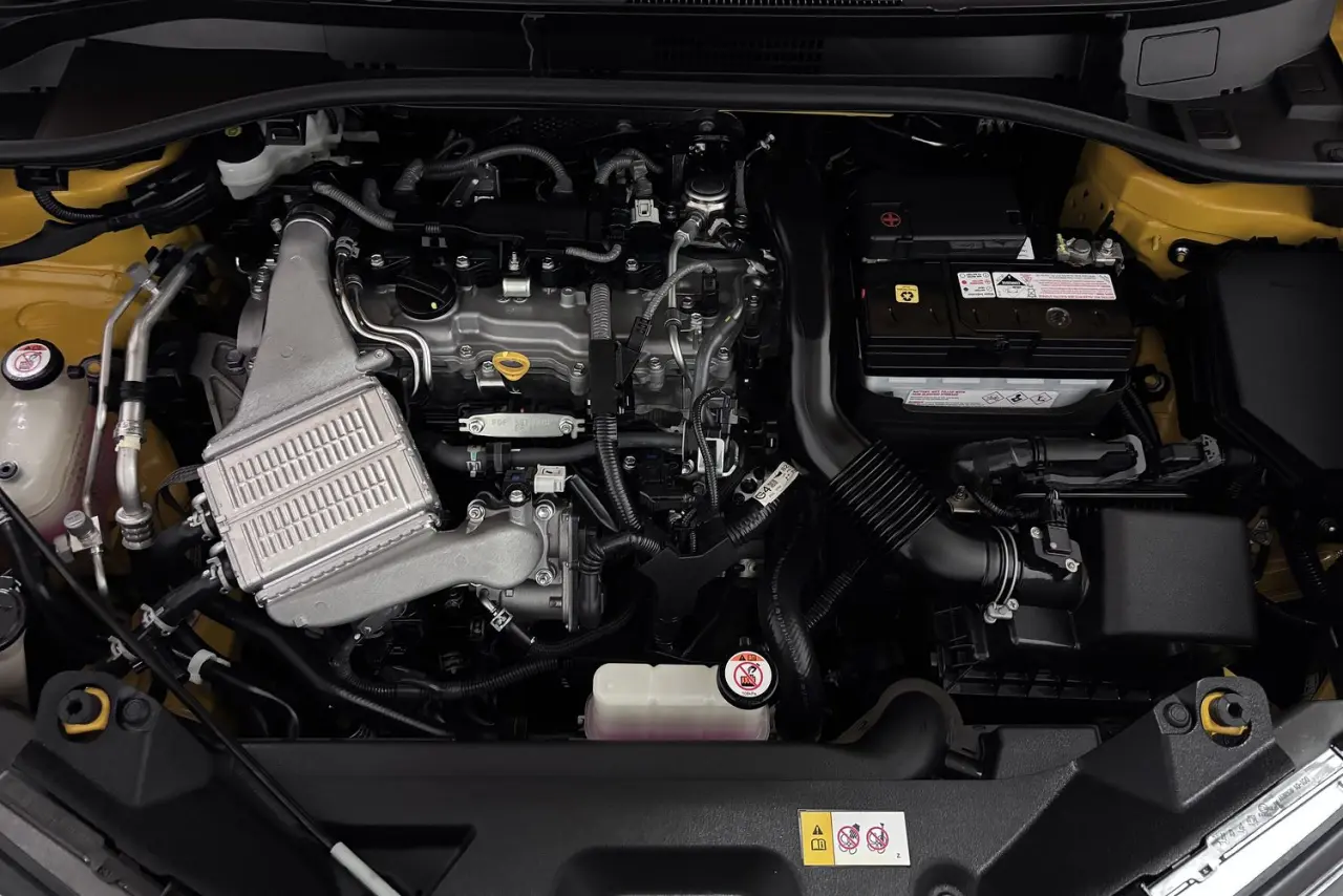 2018 Toyota C-HR Gallery Image 22