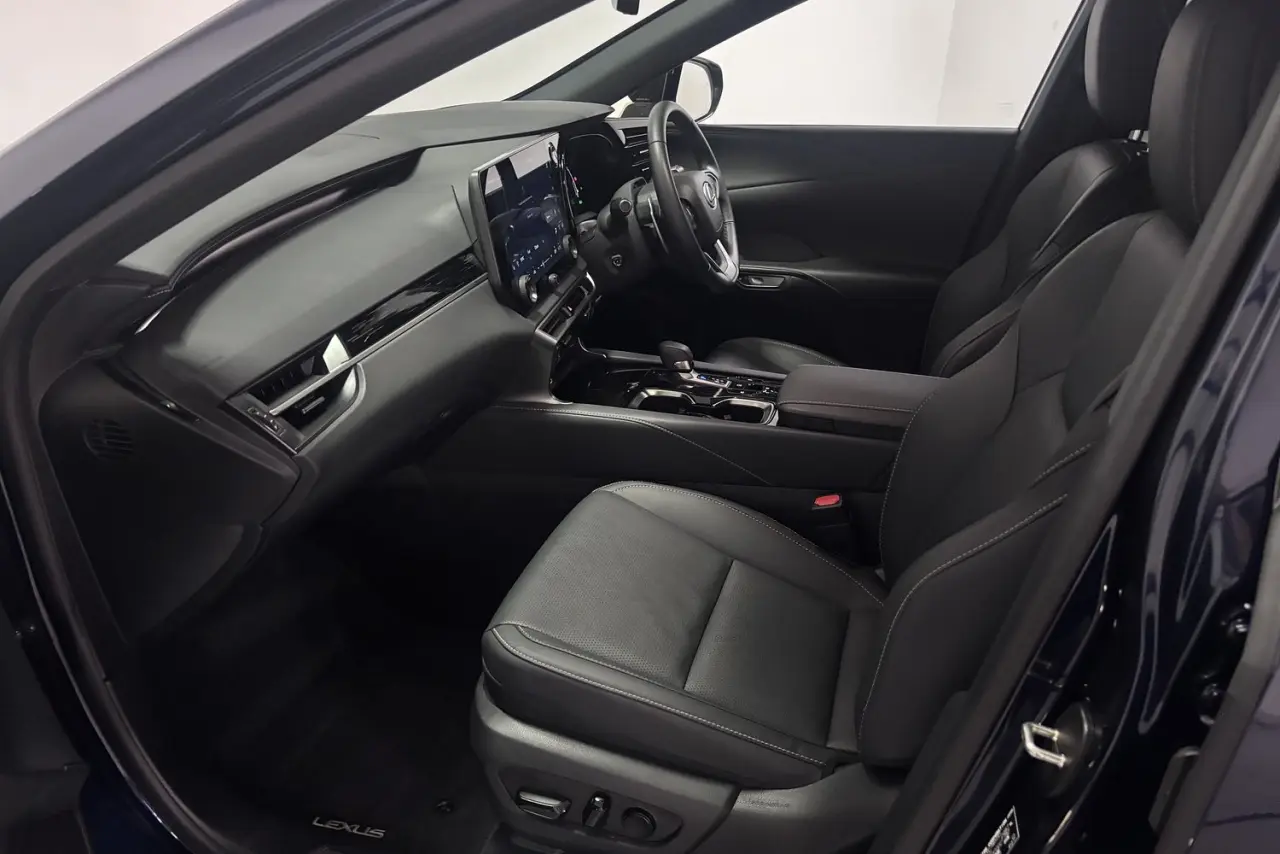 2024 Lexus RX Gallery Image 14