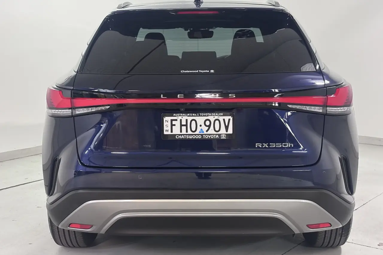 2024 Lexus RX Gallery Image 5