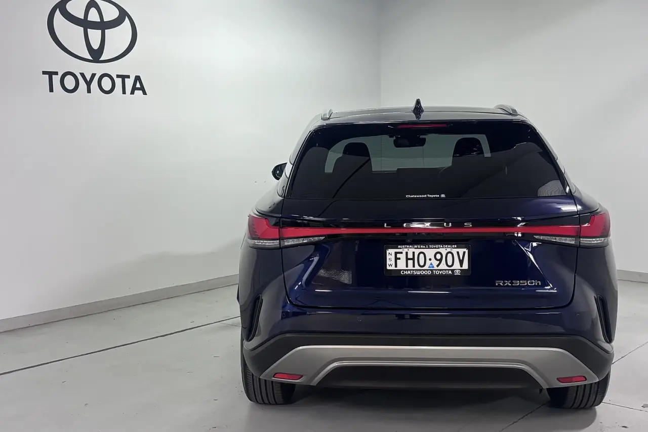 2024 Lexus RX Gallery Image 6