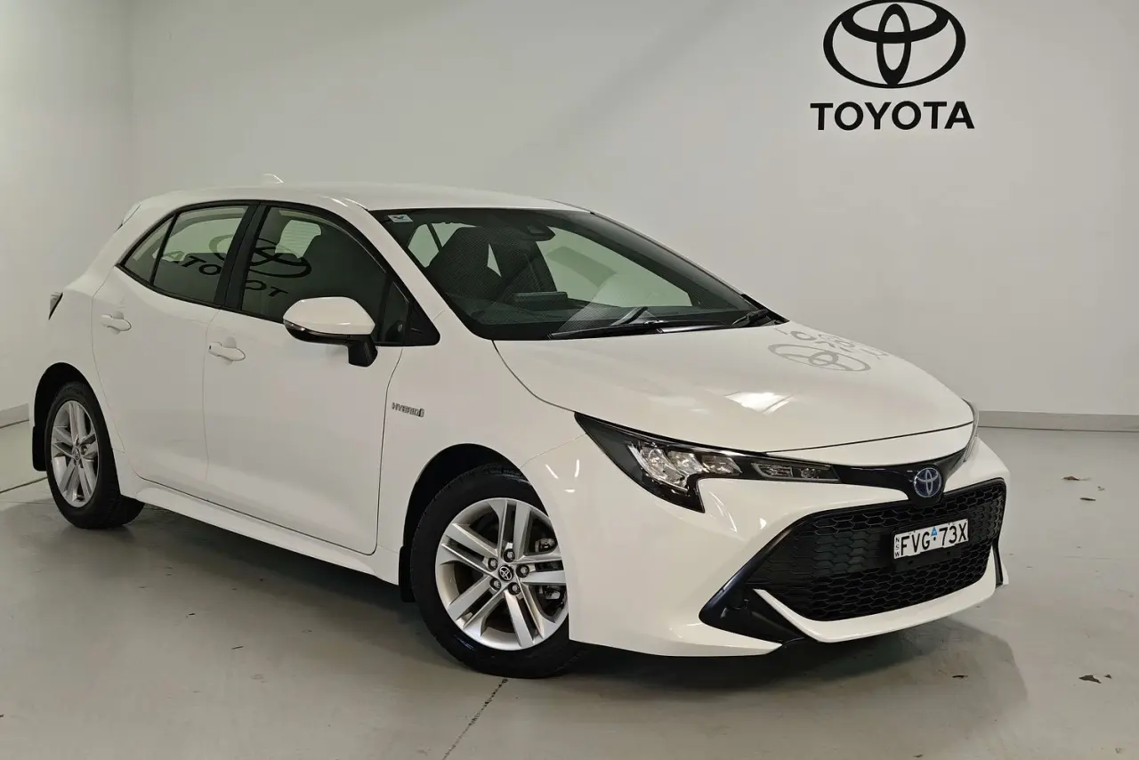 2021 Toyota Corolla Gallery Image 1