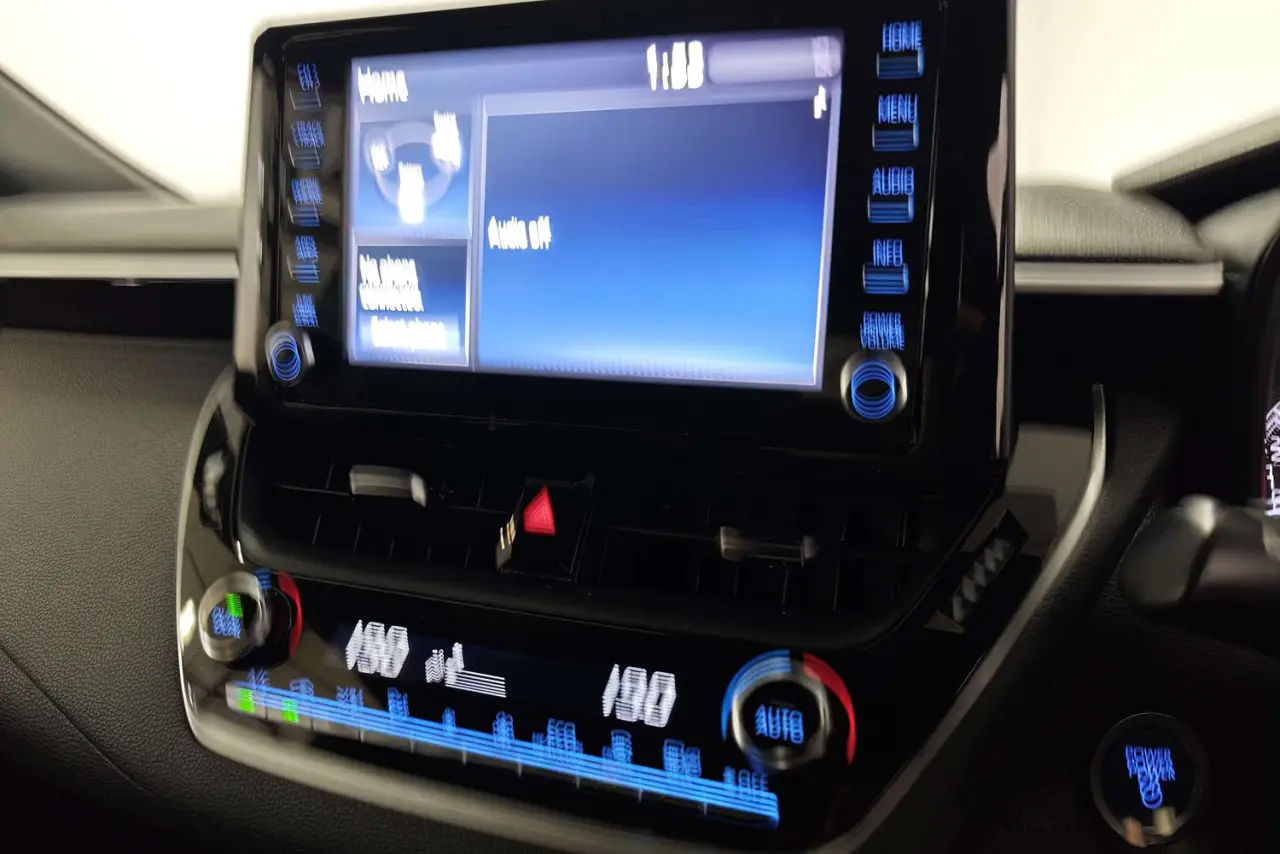 2021 Toyota Corolla Gallery Image 18