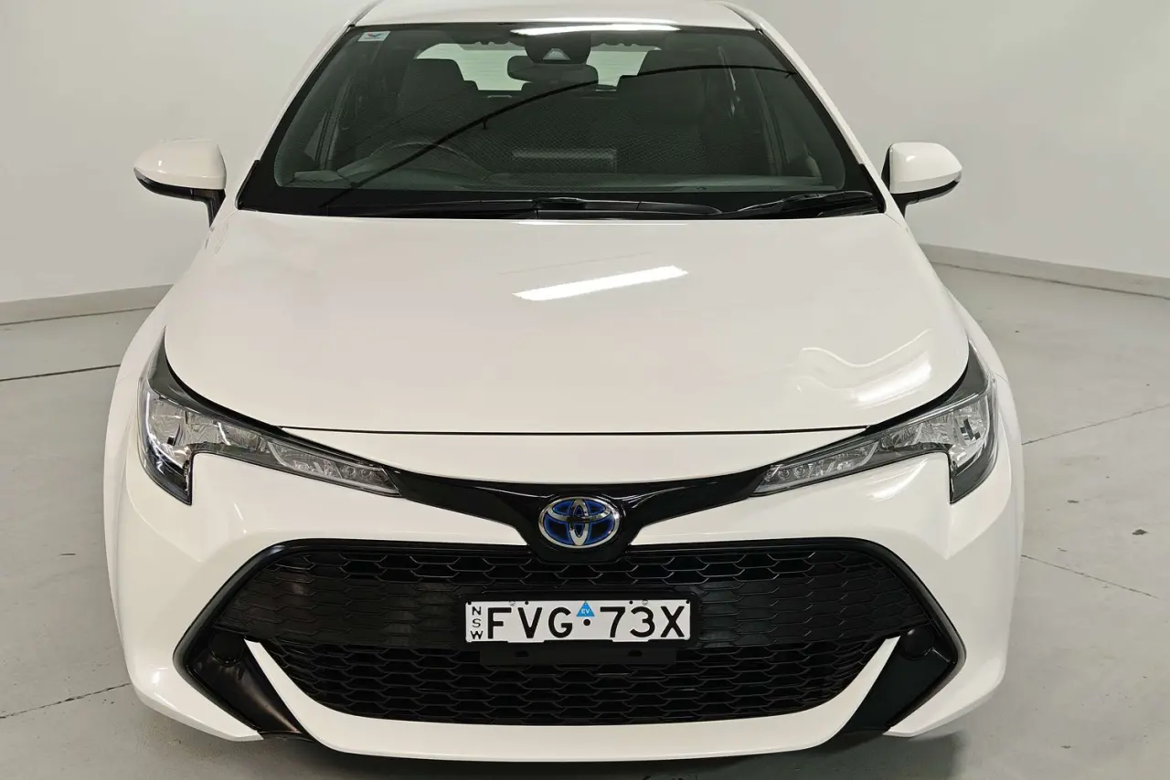 2021 Toyota Corolla Gallery Image 3