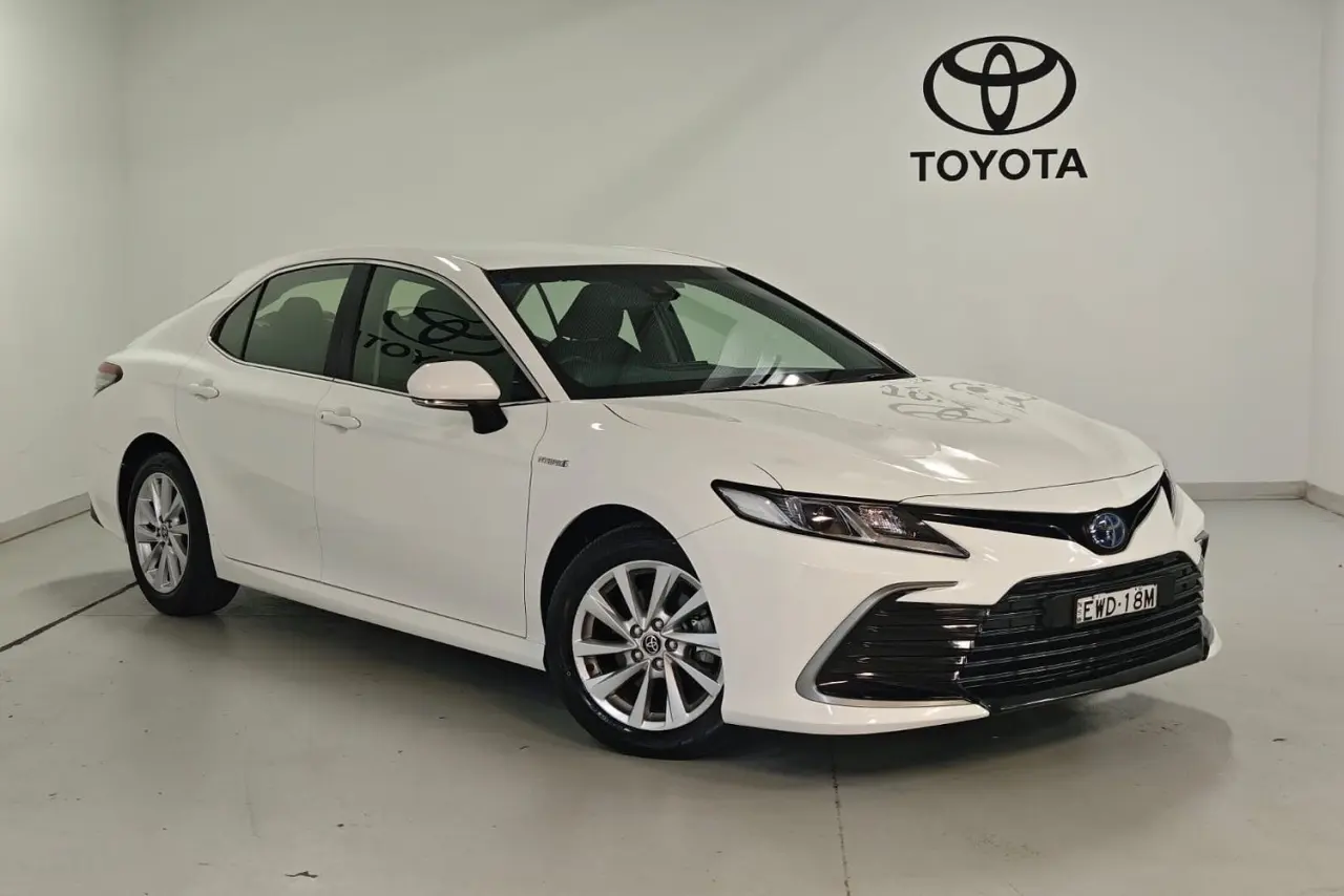 2022 Toyota Camry Gallery Image 1