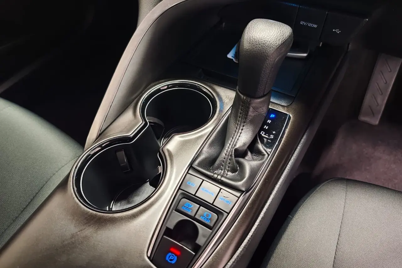 2022 Toyota Camry Gallery Image 17