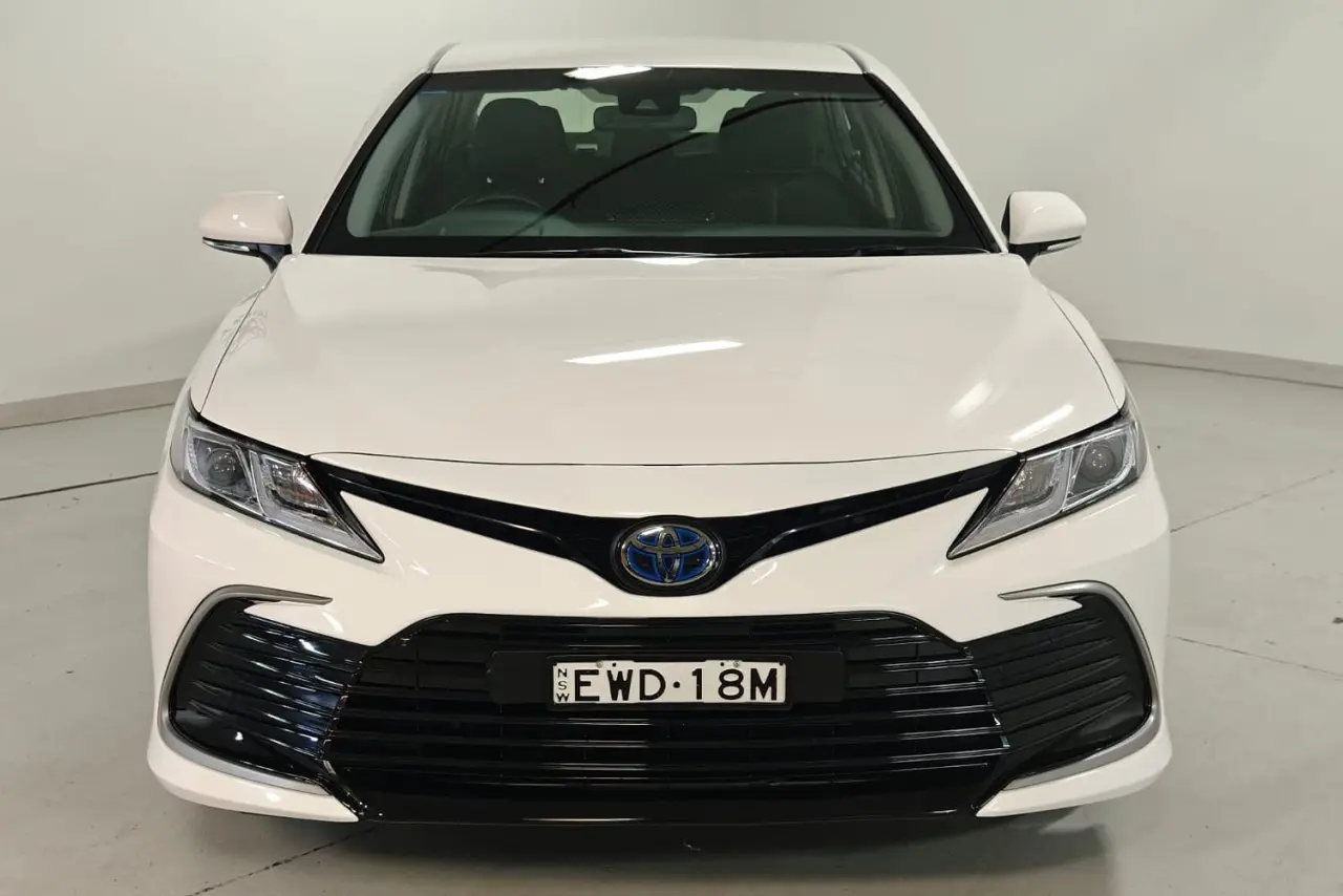 2022 Toyota Camry Gallery Image 3