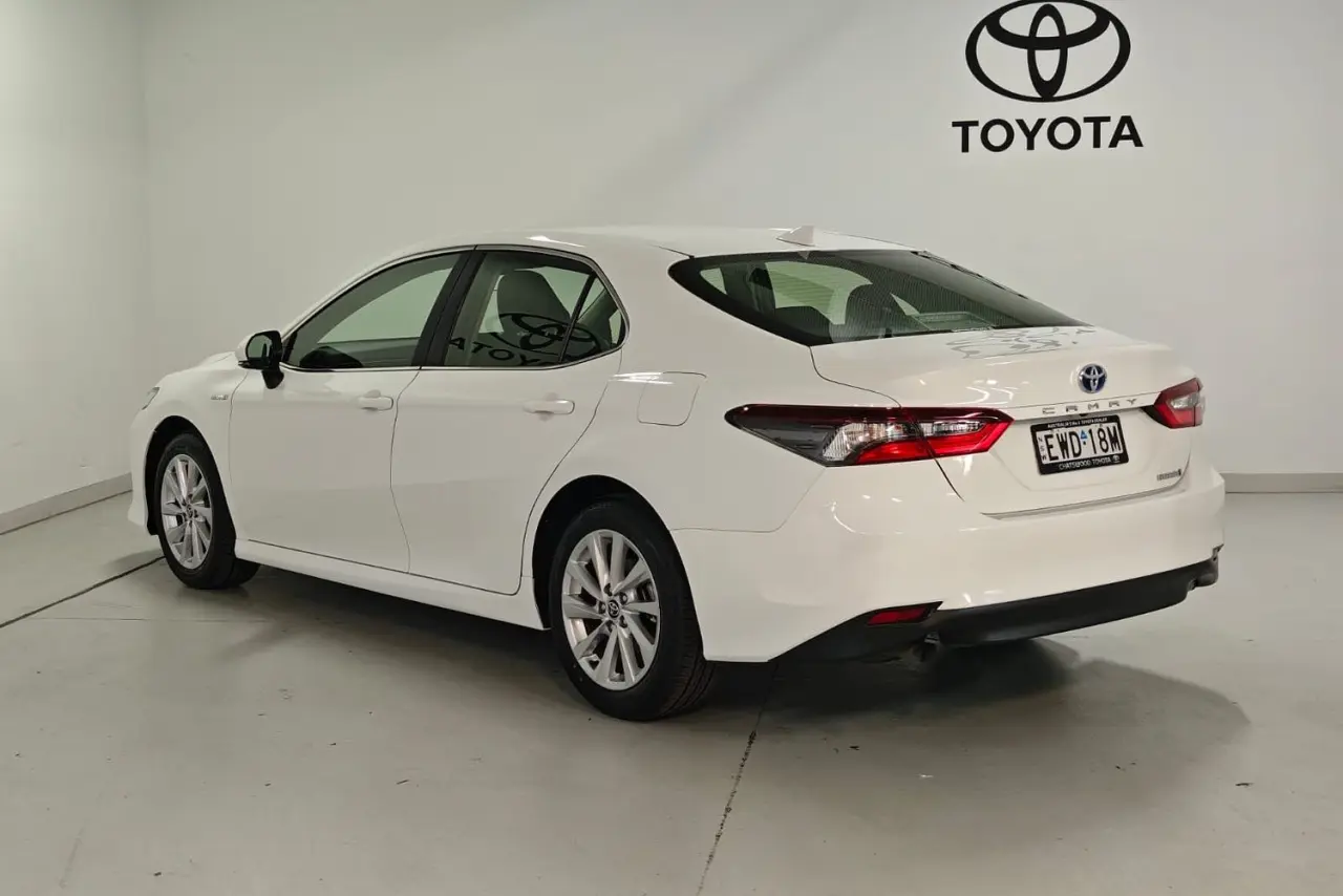 2022 Toyota Camry Gallery Image 8