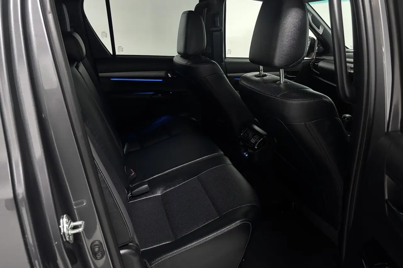 2024 Toyota Hilux Gallery Image 11