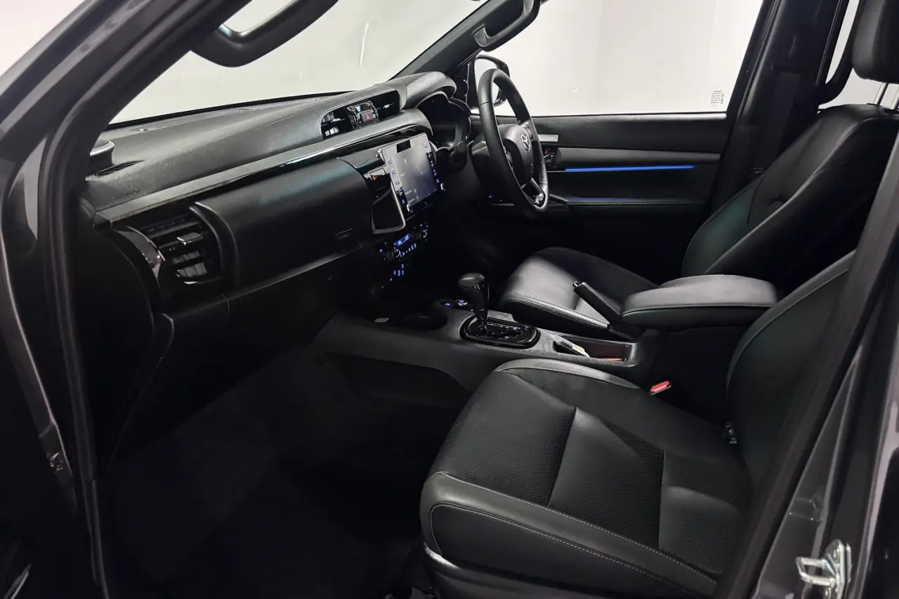 2024 Toyota Hilux Gallery Image 15