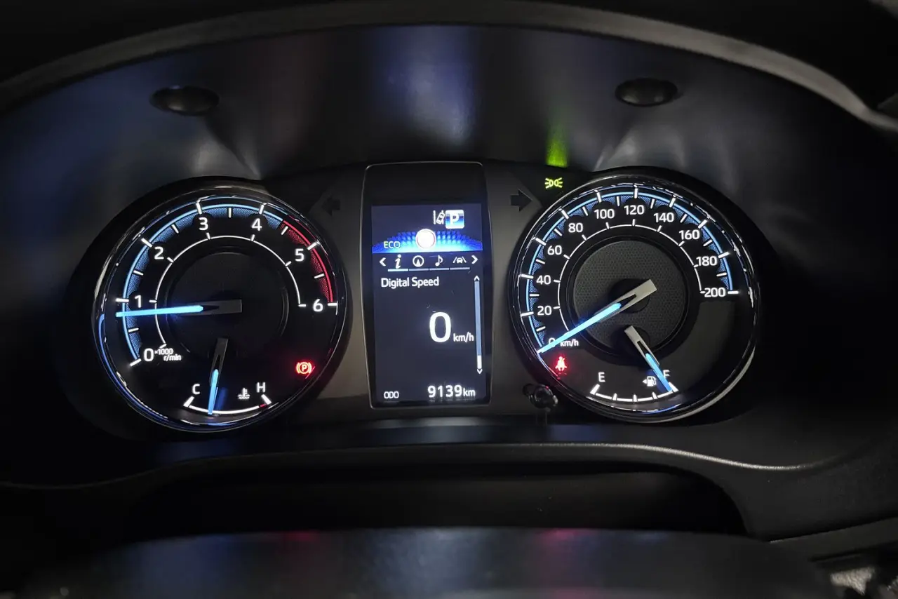 2024 Toyota Hilux Gallery Image 16