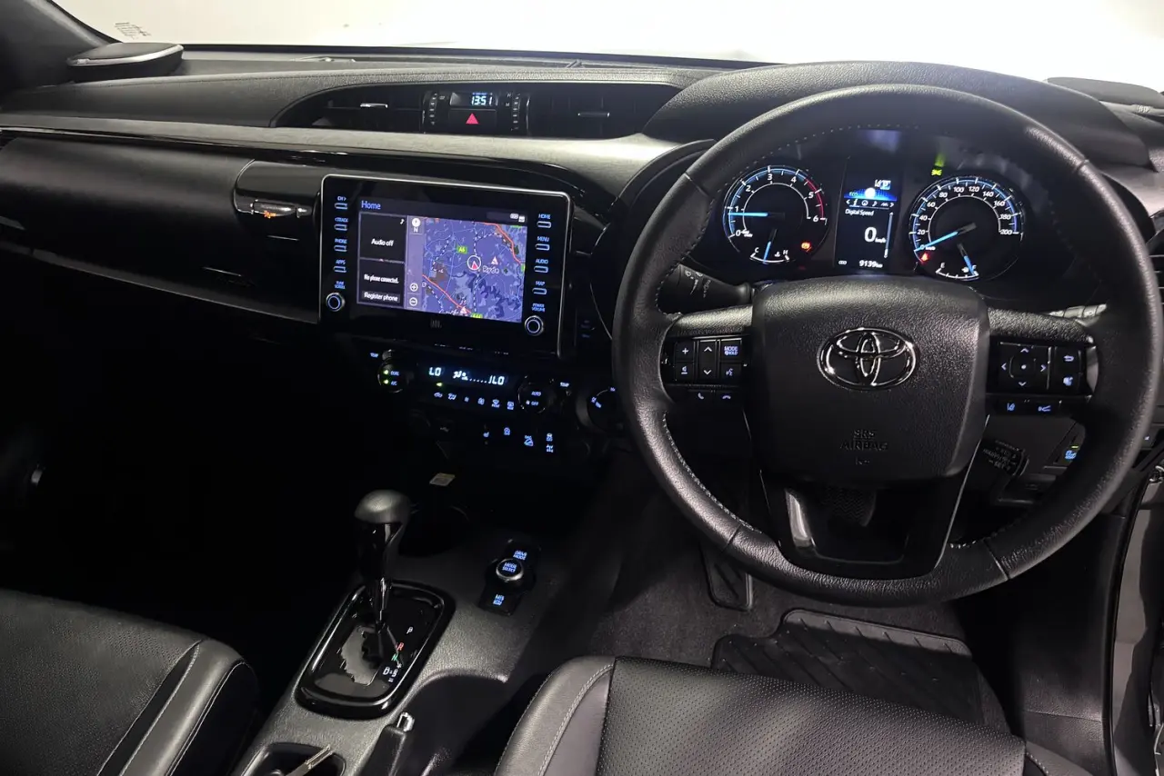 2024 Toyota Hilux Gallery Image 17