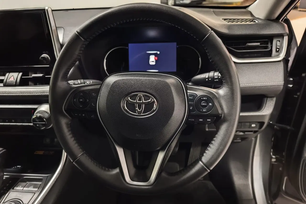 2024 Toyota RAV4 Gallery Image 17