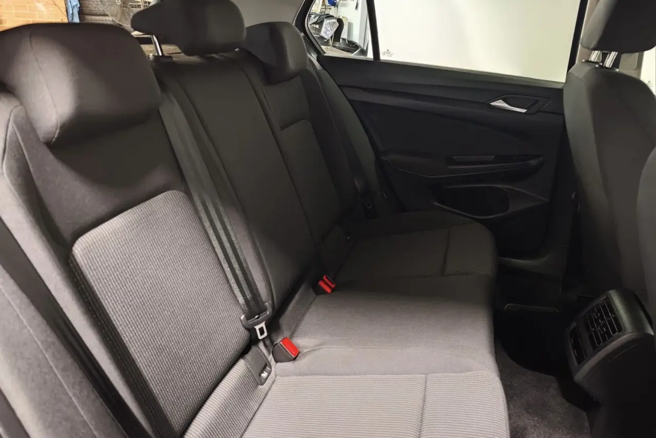 2021 Volkswagen Golf Gallery Image 13