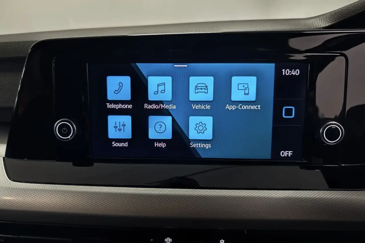 2021 Volkswagen Golf Gallery Image 19