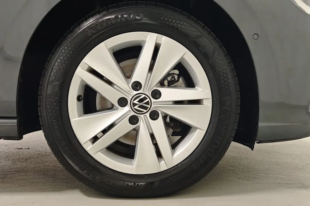 2021 Volkswagen Golf Gallery Image 5