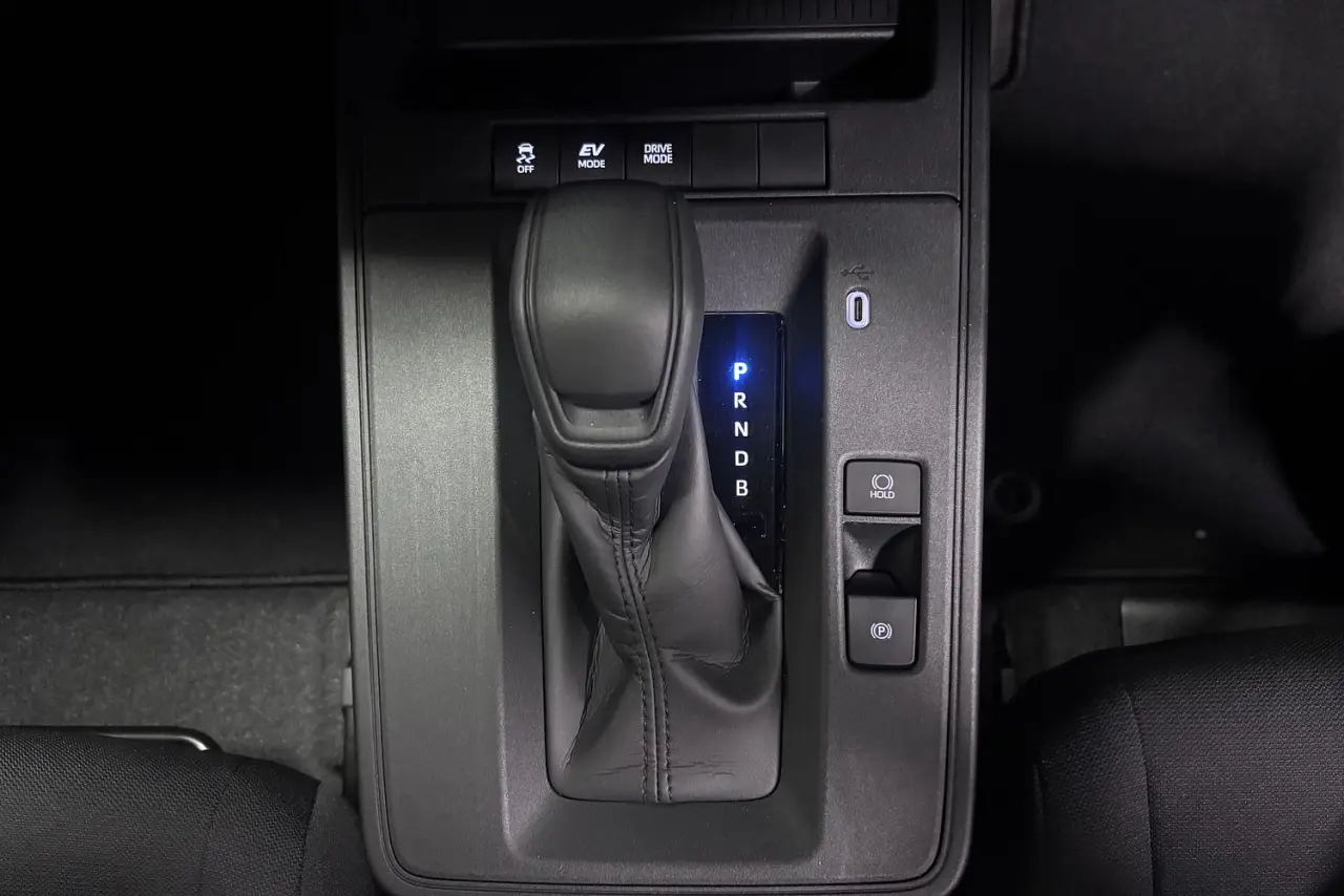 2025 Toyota Corolla Cross Gallery Image 20