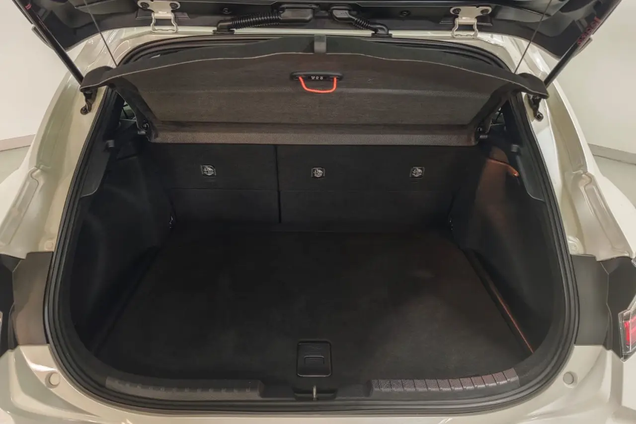 2020 Toyota Corolla Gallery Image 12