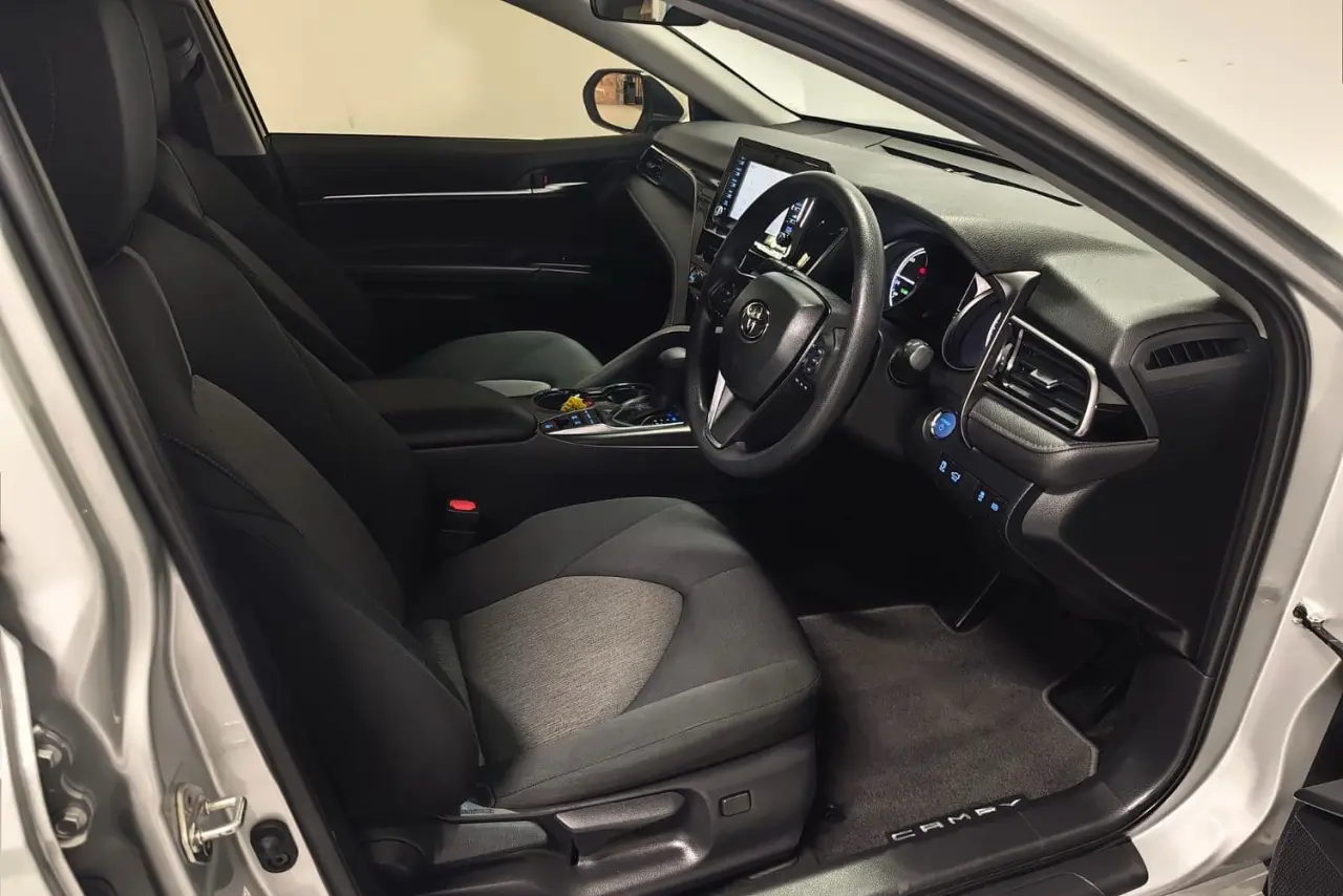 2024 Toyota Camry Gallery Image 8