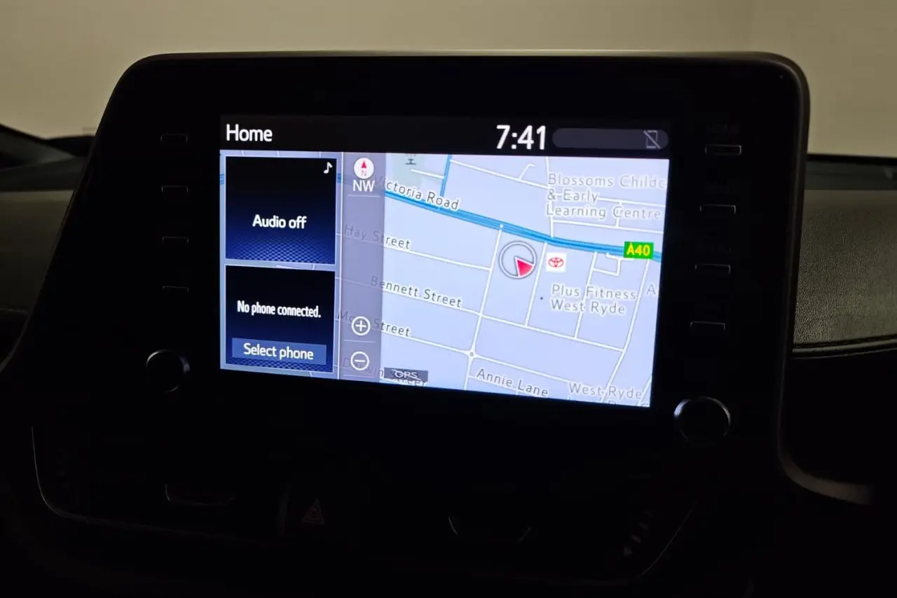 2021 Toyota C-HR Gallery Image 19