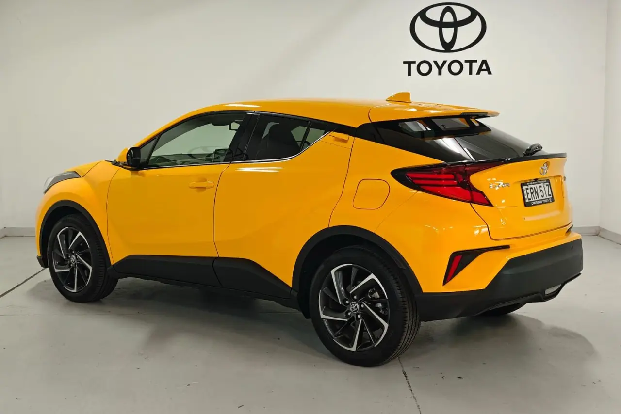 2021 Toyota C-HR Gallery Image 5