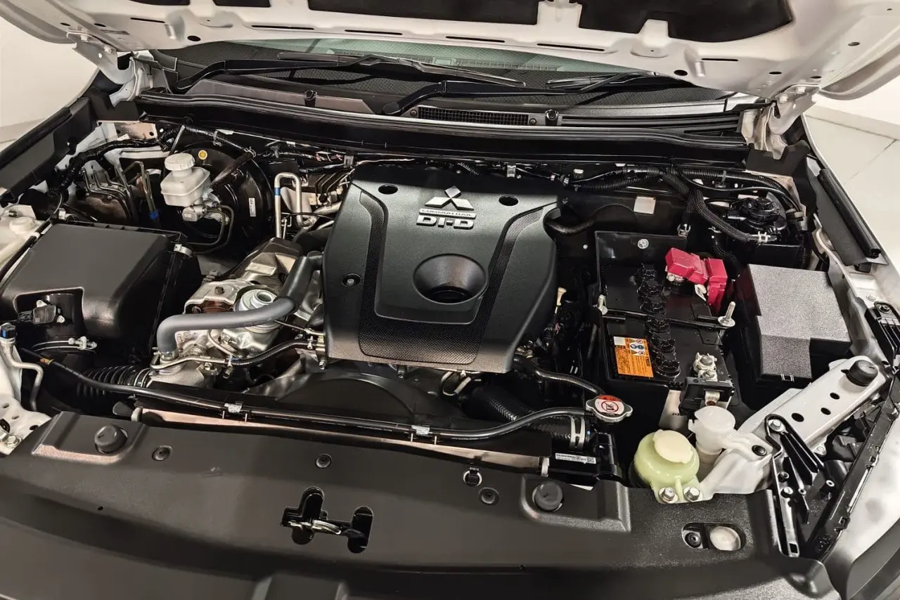 2024 Mitsubishi Pajero Sport Gallery Image 24