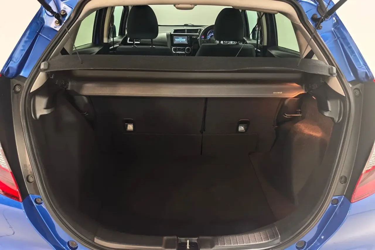 2017 Honda Jazz Gallery Image 13