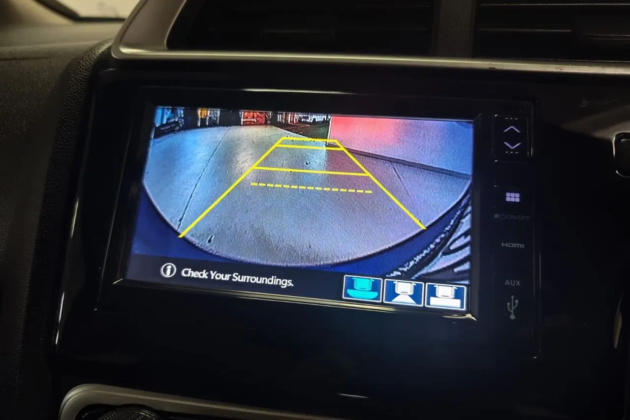 2017 Honda Jazz Gallery Image 19