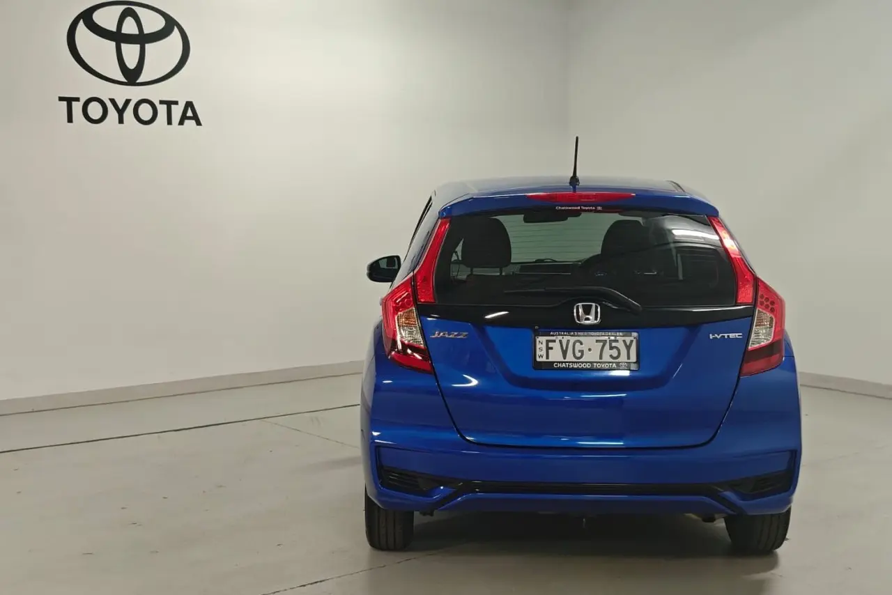 2017 Honda Jazz Gallery Image 7