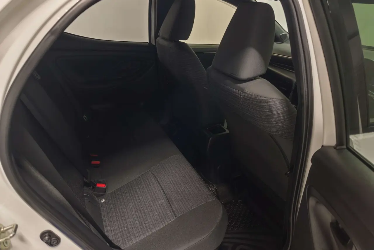 2022 Toyota Yaris Gallery Image 11