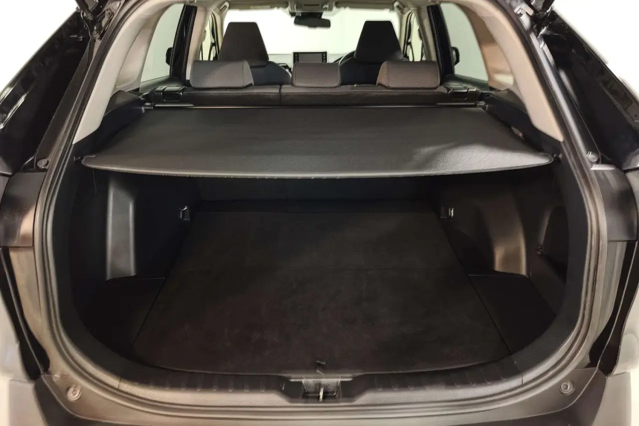 2021 Toyota RAV4 Gallery Image 13