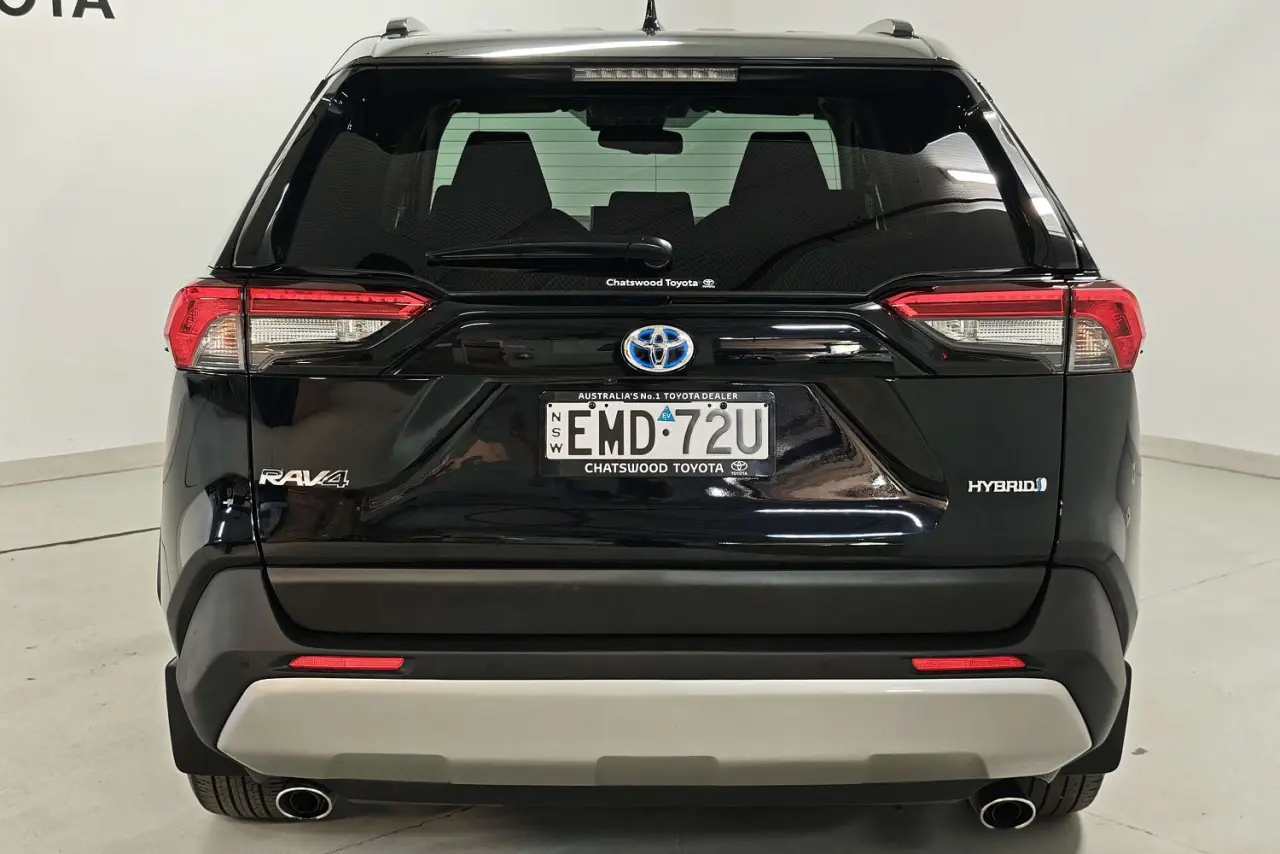 2021 Toyota RAV4 Gallery Image 8