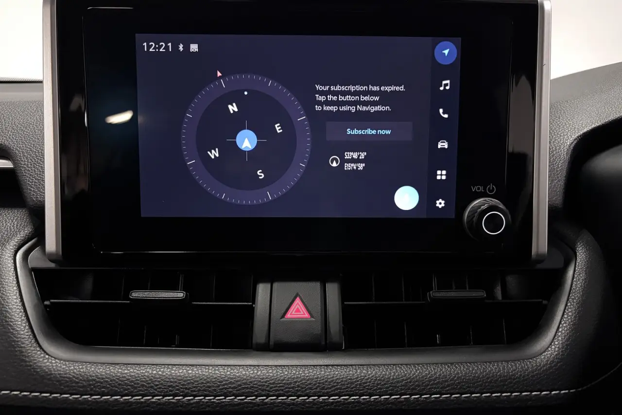 2024 Toyota RAV4 Gallery Image 18