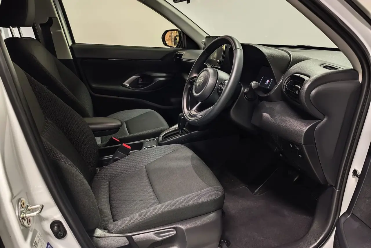 2024 Toyota Yaris Cross Gallery Image 10