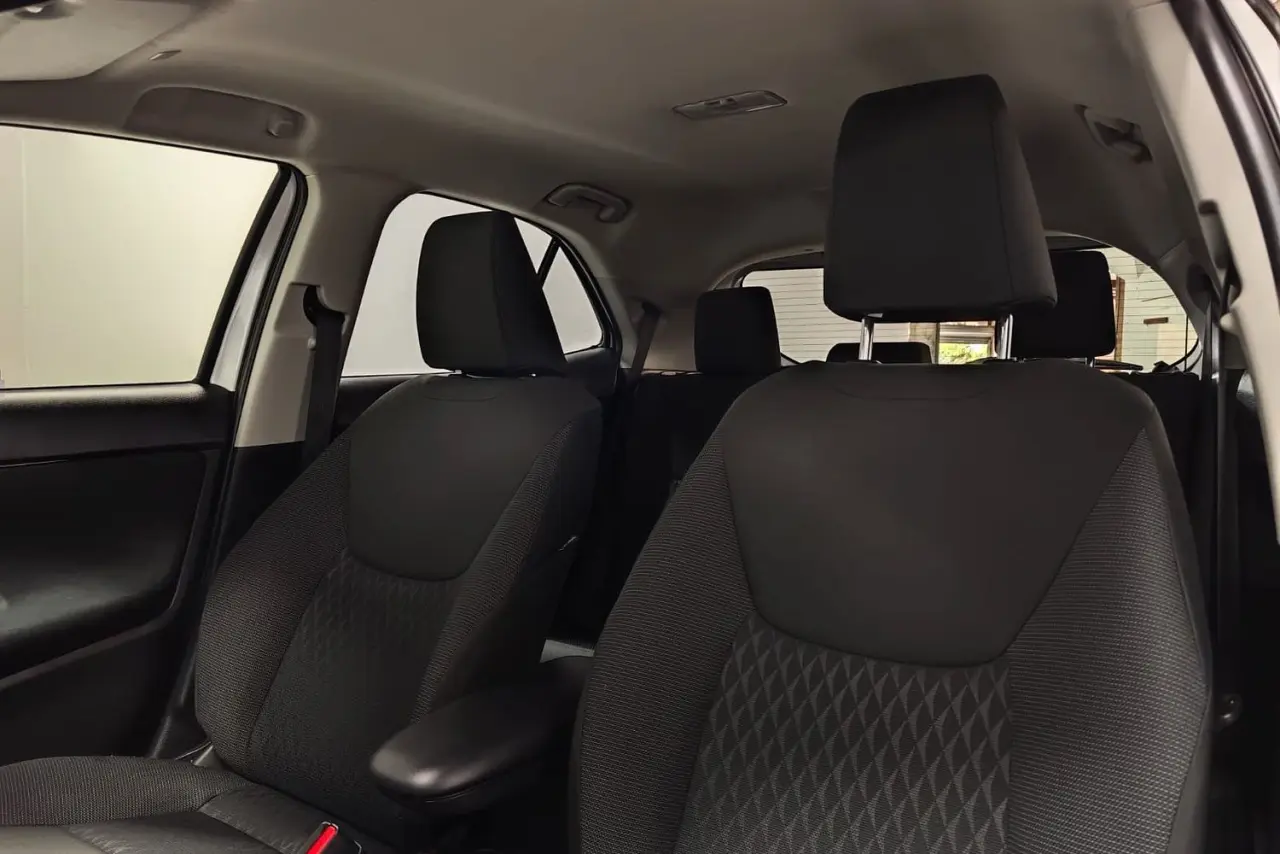 2024 Toyota Yaris Cross Gallery Image 15