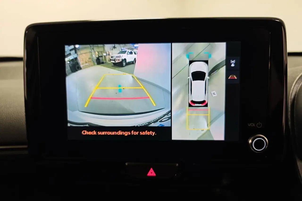 2024 Toyota Yaris Cross Gallery Image 17