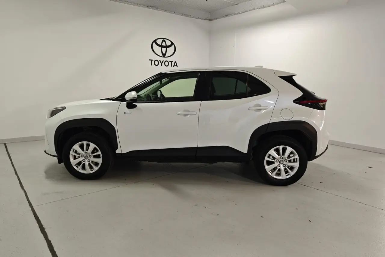 2024 Toyota Yaris Cross Gallery Image 7