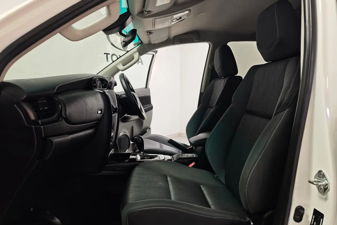 2022 Toyota Fortuner Gallery Image 14