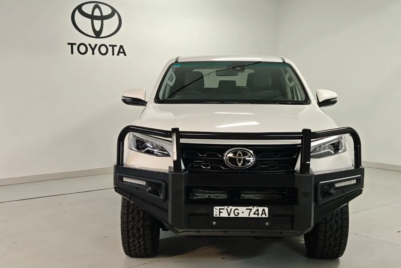 2022 Toyota Fortuner Gallery Image 3