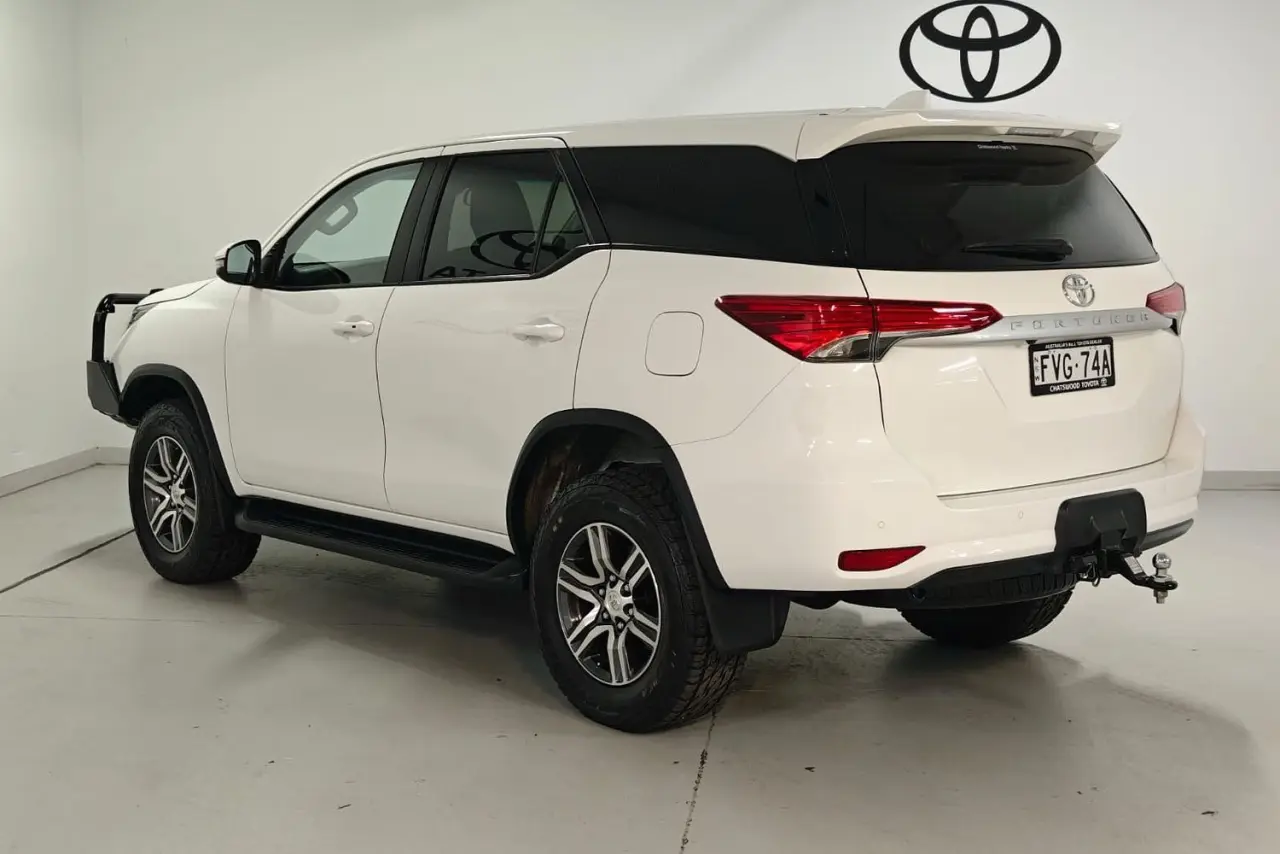 2022 Toyota Fortuner Gallery Image 5