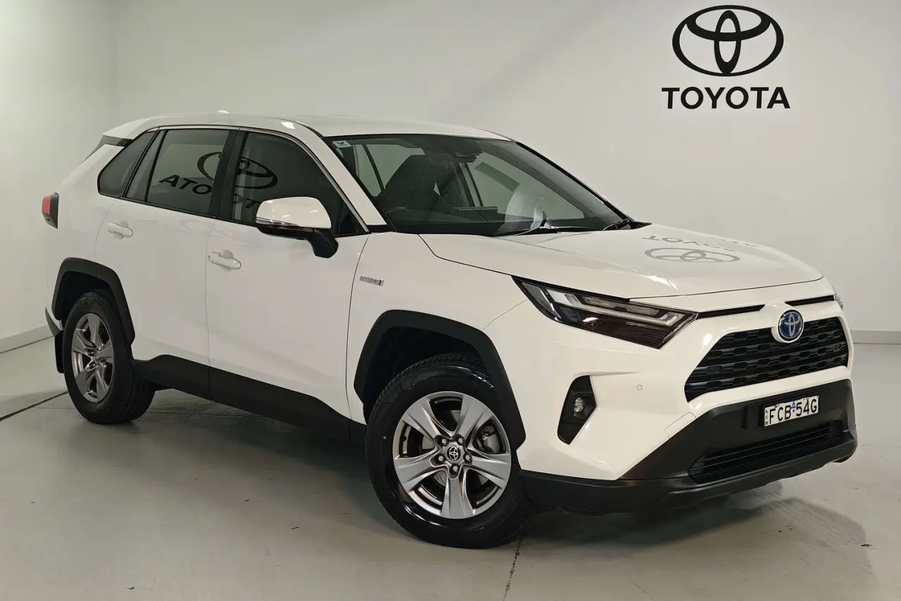 2022 Toyota RAV4 Gallery Image 1