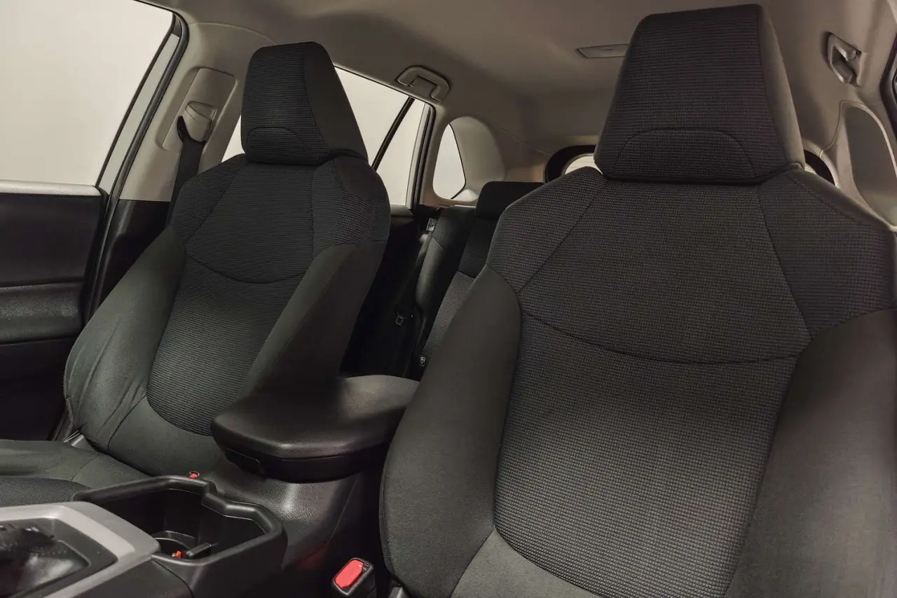 2022 Toyota RAV4 Gallery Image 15