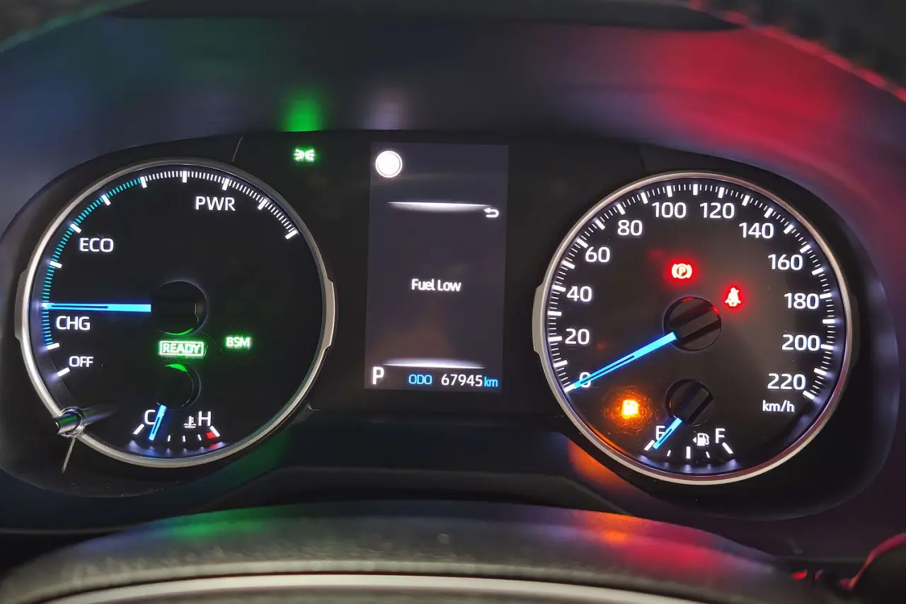 2022 Toyota RAV4 Gallery Image 17