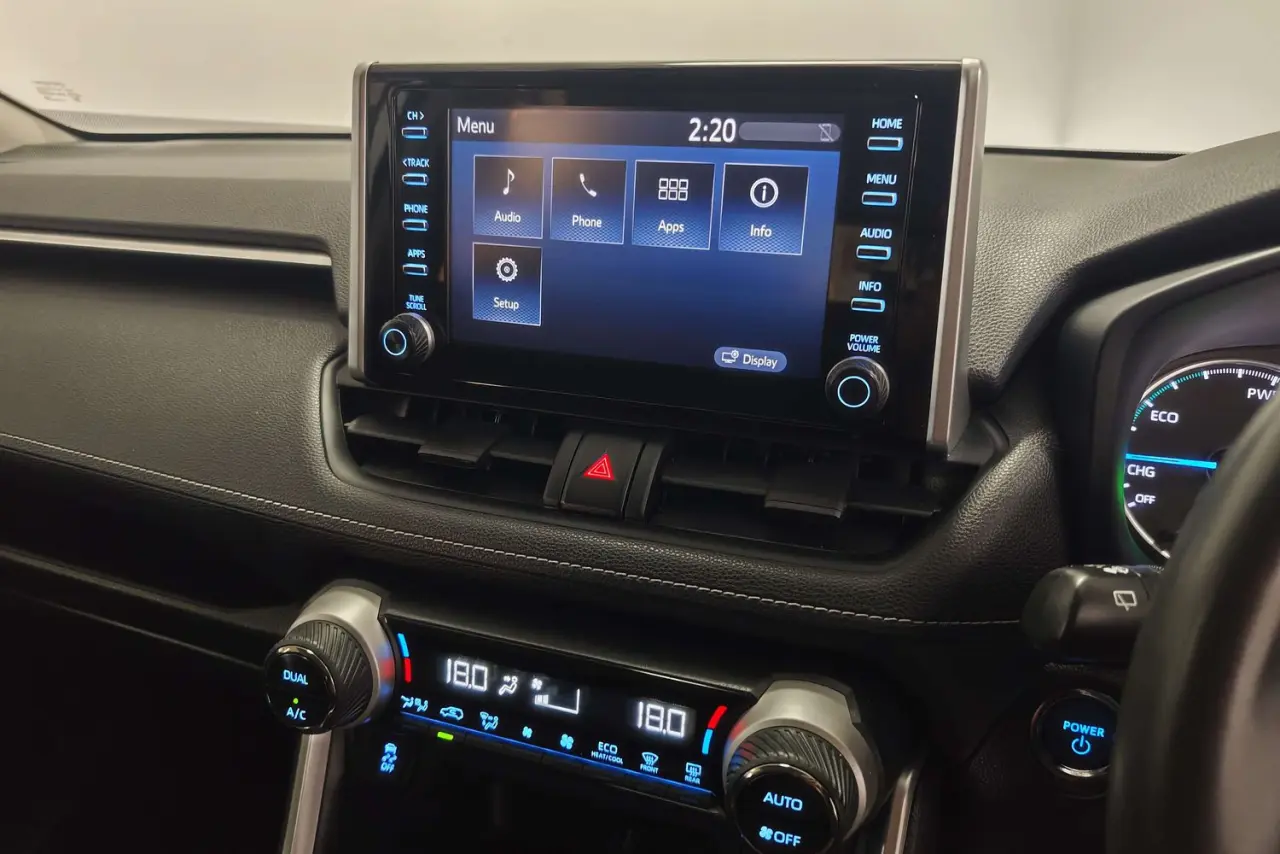 2022 Toyota RAV4 Gallery Image 18