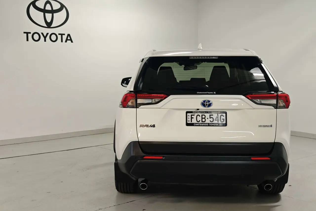 2022 Toyota RAV4 Gallery Image 7